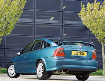Vauxhall Vectra SRi Hatchback (B) '1999–2002