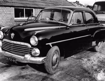 Vauxhall Velox Saloon [EU-spec] (EIPV) '08.1956–57