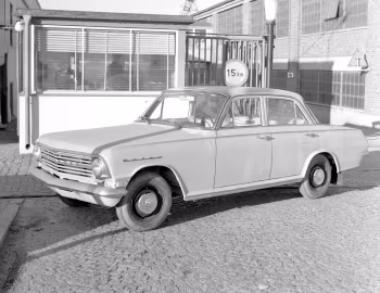 Vauxhall Velox Saloon [EU-spec] (PB) '1964–65