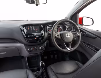 Interior Vauxhall Viva '2015–19