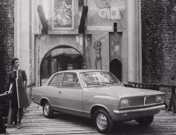 Vauxhall Viva 2-door Saloon [EU-spec] (HB) '1966–70