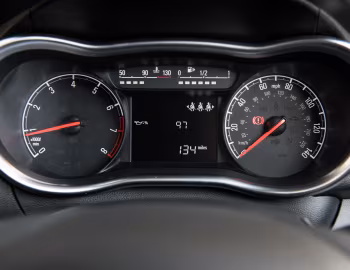 Painel Vauxhall Viva '2015–19