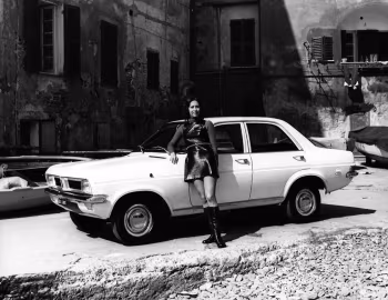 Vauxhall Viva Saloon 4-door (HC) '1970–79