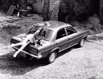 Vauxhall Viva Saloon 4-door (HC) '1970–79