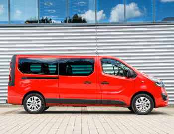 Vauxhall Vivaro Combi L2 '2014–19