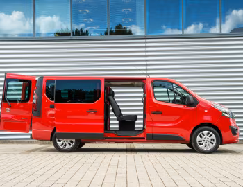 Vauxhall Vivaro Combi L2 '2014–19