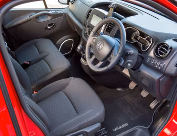 Interior Vauxhall Vivaro Combi L2 '2014–19