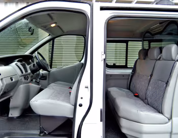 Interior Vauxhall Vivaro Combi '2001–06