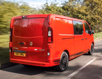 Vauxhall Vivaro Doublecab L2 BiTurbo "Limited Edition" '2017–19