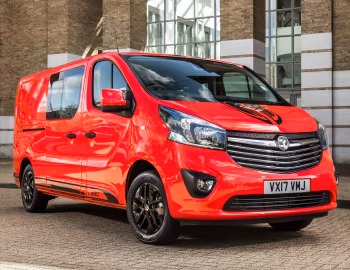 Vauxhall Vivaro Doublecab L2 BiTurbo "Limited Edition" '2017–19