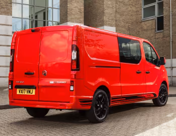 Vauxhall Vivaro Doublecab L2 BiTurbo "Limited Edition" '2017–19