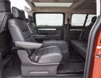 Interior Vauxhall Vivaro Life Long '2019–23