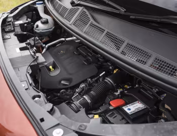 Sob o capô Vauxhall Vivaro Life Long '2019–23