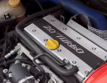 Sob o capô Vauxhall VXR220 '06–08.2004