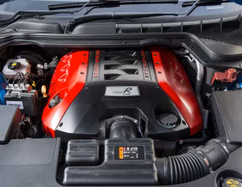 Під капотом Vauxhall VXR8 Tourer '2013