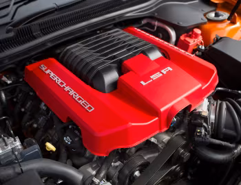 Sob o capô Vauxhall VXR8 GTS '2014–17