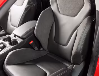 Interior Vauxhall VXR8 Maloo '2015–17