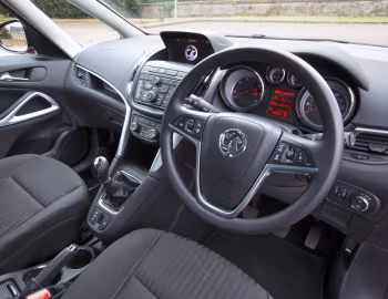 Interior Vauxhall Zafira Tourer ecoFLEX '2011–16