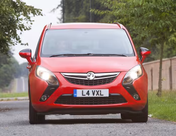 Vauxhall Zafira Tourer ecoFLEX '2011–16