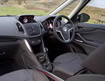 Interior Vauxhall Zafira Tourer '2011–16
