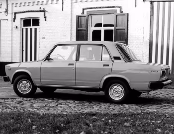 Lada 2105 '1981–84