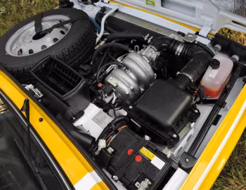 Під капотом Lada-21214 "Lada 4×4 Tsarina" [France] '2012