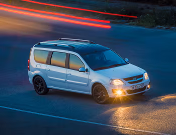Lada Largus VIP (RS0) '2014–15