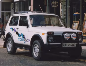 Lada Niva Cossack 4WD [UK-spec] (21212) '1993–95
