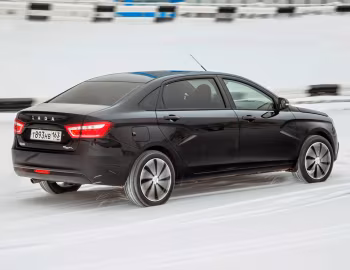 Lada Vesta Signature '10.2015–17
