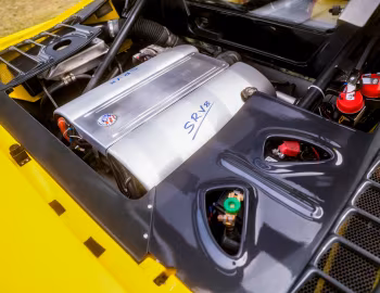 Под капотом Vector SRV8 '1998