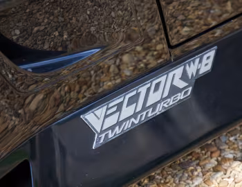 Vector W8 (#007) '01.1992