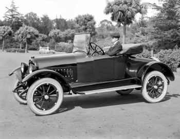 1919 Velie Model 38 Roadster