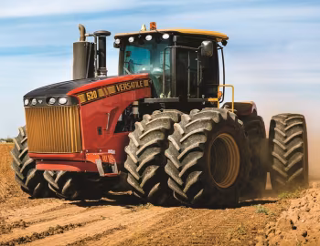 Versatile 520 '01.2017–08.2021