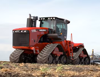Versatile 550DT '2013–17