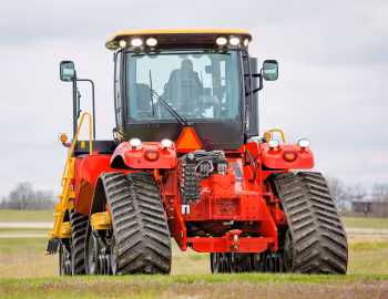 Versatile 550DT '01–10.2017