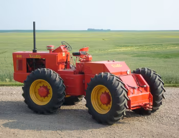 Versatile D100 '1966–67