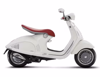 Vespa 946 (ZAPM80100) '11.2012