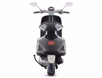 Vespa 946 (ZAPM80100) '11.2012