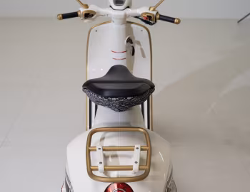 Coffre 2022 Vespa 946 "Christian Dior" (#ZAPMA78G0N5200071)
