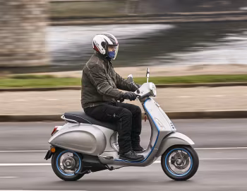 Vespa Elettrica 45 km/h [Worldwide] '11.2018–23