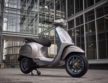 Vespa Elettrica 45 km/h [Worldwide] '11.2018–23