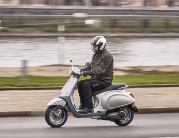 Vespa Elettrica 45 km/h [Worldwide] '11.2018–23
