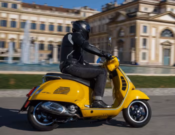 Vespa GTS Super 300 hpe '02.2019–22