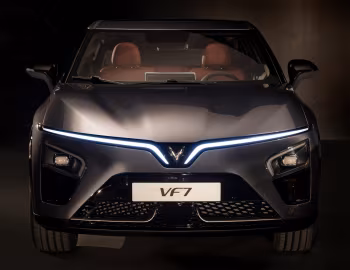 VinFast VF7 '2023–pr.