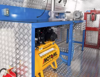 Intérieur Volare V8 "Blue Angel" Mobile Workshop Vehicle '02.2012–02.2013