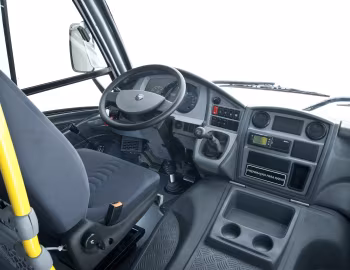 Panneau avant Volare V8L 4×4 Escolar '12.2011–18