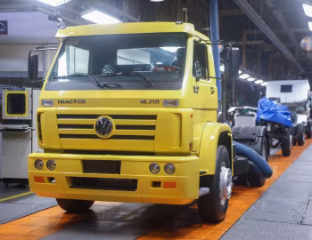 Volkswagen 18-310 Titan Tractor '2002–06