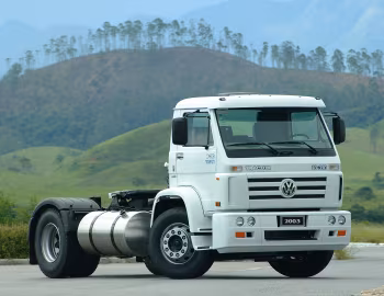 Volkswagen 18-310 Titan Tractor '2002–06