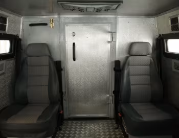 Interior Volkswagen 9.150 ECE Blindado '2008