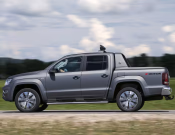 Volkswagen Amarok Double Cab "Aventura" [EU-spec] '2016–20